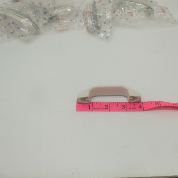 Grey And White Plastic Cabinet Doorknob Handles  S - Picture 5 of 6